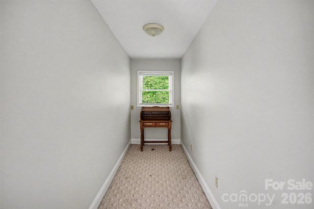 2710 Eva Drive NW, Concord, NC 28027