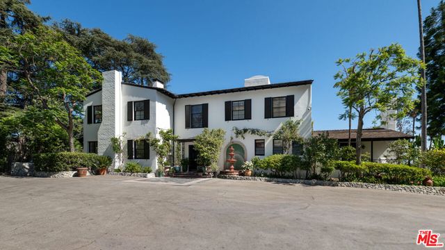 2003 La Brea Terrace, Los Angeles, CA 90046