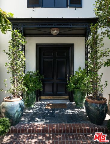 2003 La Brea Terrace, Los Angeles, CA 90046