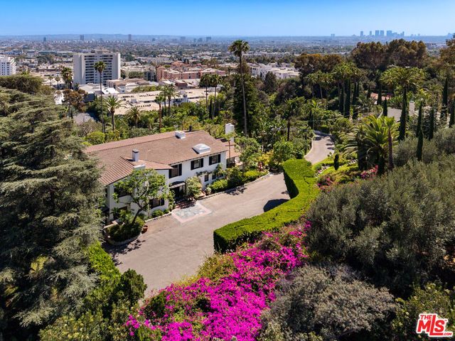2003 La Brea Terrace, Los Angeles, CA 90046