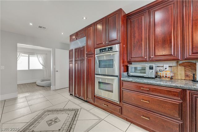 120 West Highland Drive, Henderson, NV 89015