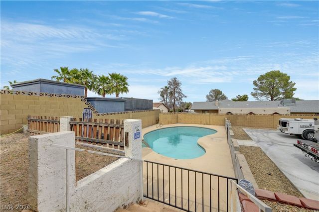 120 West Highland Drive, Henderson, NV 89015