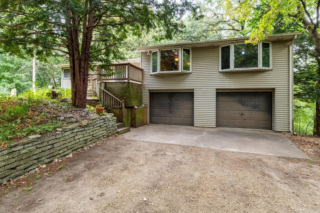 1045 Mcknight Road S, Saint Paul, MN 55119 — exterior