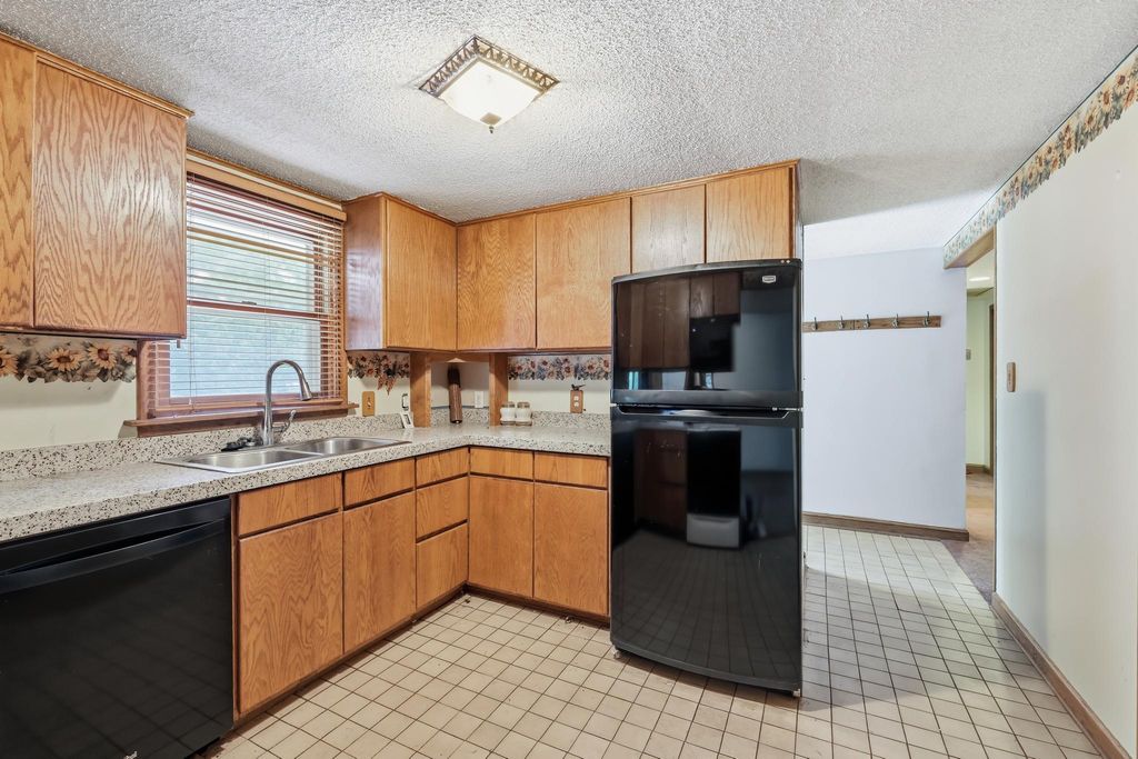 1045 Mcknight Road S, Saint Paul, MN 55119 — photo 5