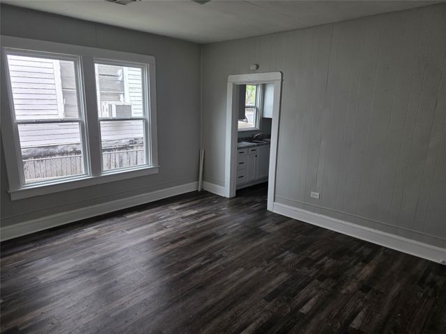 2523 Sanger Avenue, Waco, TX 76707