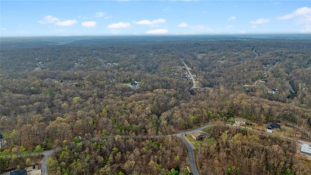 Kinloch Drive, Bella Vista, AR 72715