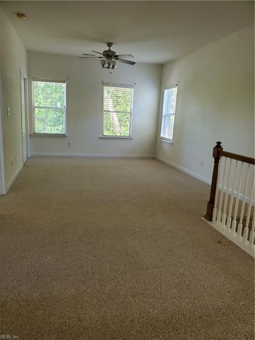 621 Water Lilly RD, Portsmouth, VA 23701