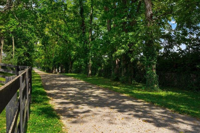 2145 Rutledge Avenue, Lexington, KY 40509
