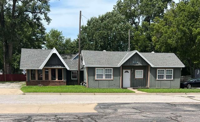 1200 W Central Ave., El Dorado, KS 67042