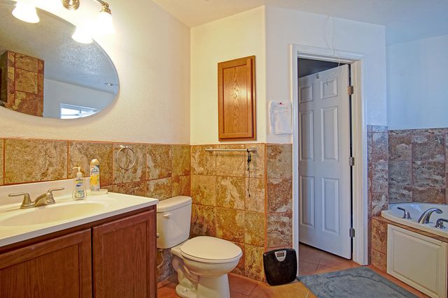 15 Tome Hill Road, Los Lunas, NM 87031