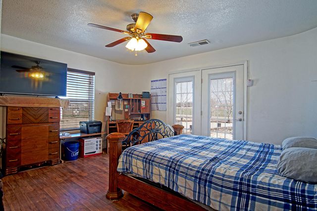 15 Tome Hill Road, Los Lunas, NM 87031