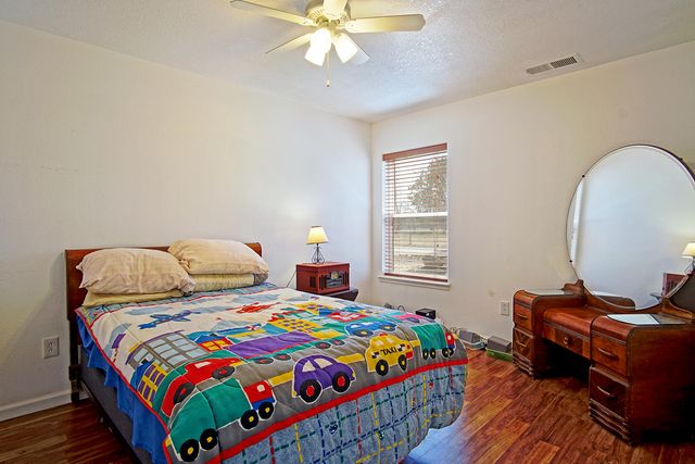 15 Tome Hill Road, Los Lunas, NM 87031