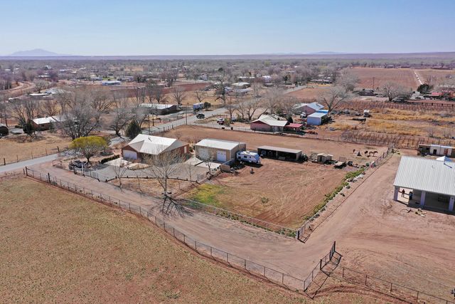 15 Tome Hill Road, Los Lunas, NM 87031