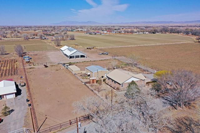 15 Tome Hill Road, Los Lunas, NM 87031