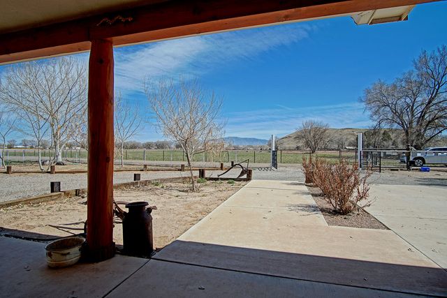 15 Tome Hill Road, Los Lunas, NM 87031