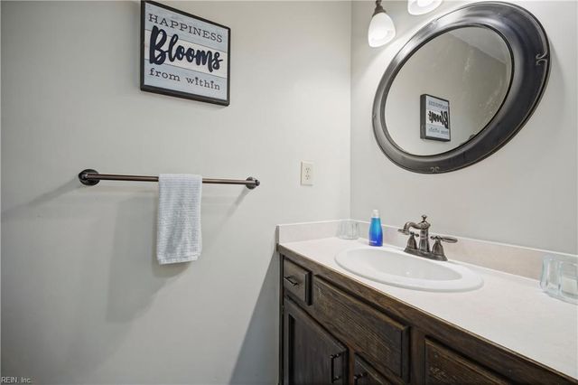 1820 Castleton CT, Virginia Beach, VA 23454