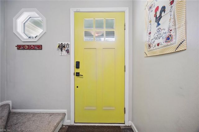 1820 Castleton CT, Virginia Beach, VA 23454