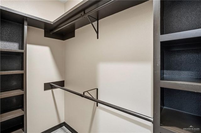 911 S 19th Avenue, Edinburg, TX 78539