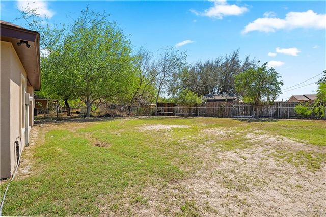 911 S 19th Avenue, Edinburg, TX 78539