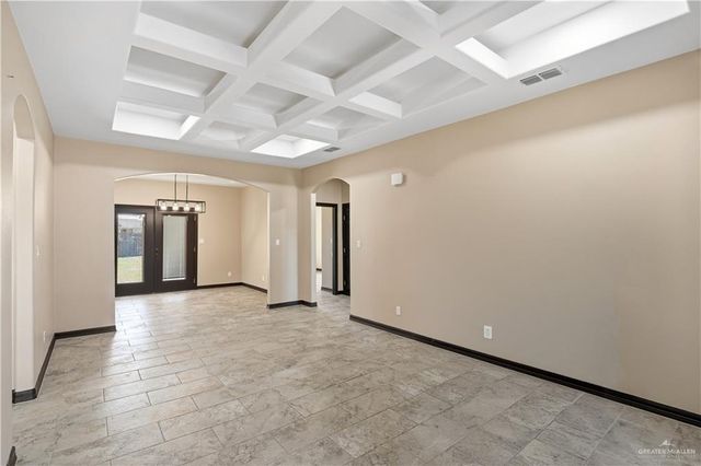 911 S 19th Avenue, Edinburg, TX 78539