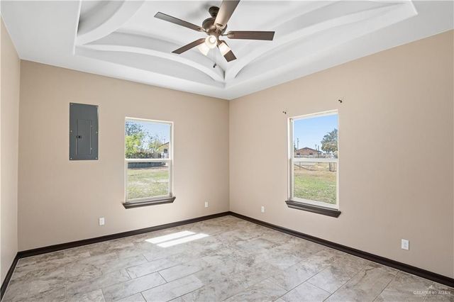 911 S 19th Avenue, Edinburg, TX 78539