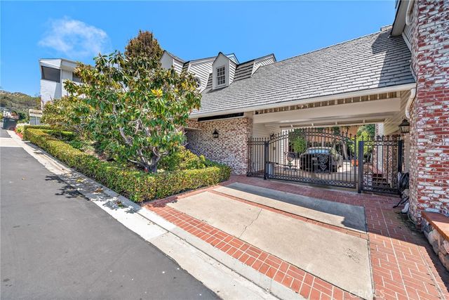 31672 SEA BLUFF Lane, Laguna Beach, CA 92651