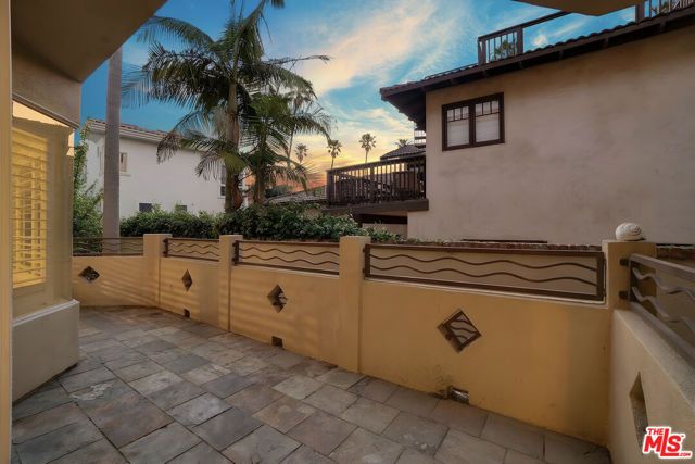 730 S Catalina Avenue D, Redondo Beach, CA 90277