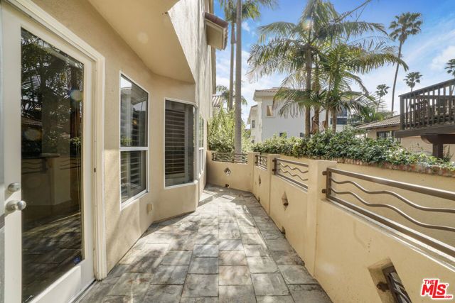 730 S Catalina Avenue D, Redondo Beach, CA 90277