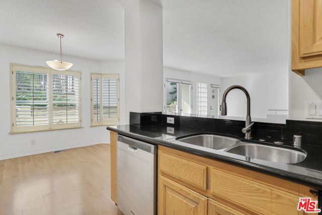 730 S Catalina Avenue D, Redondo Beach, CA 90277