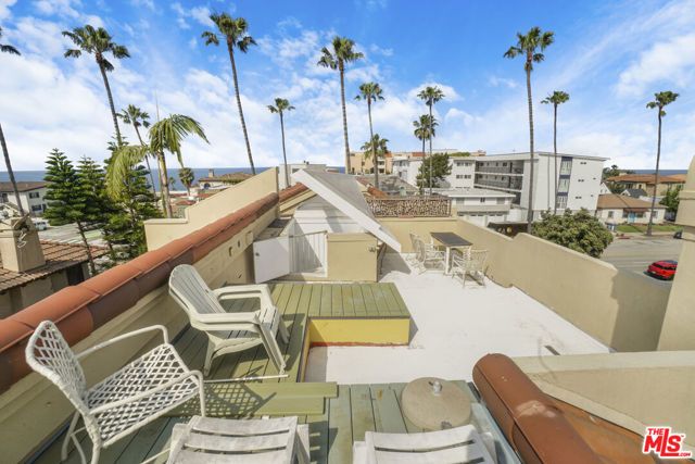 730 S Catalina Avenue D, Redondo Beach, CA 90277