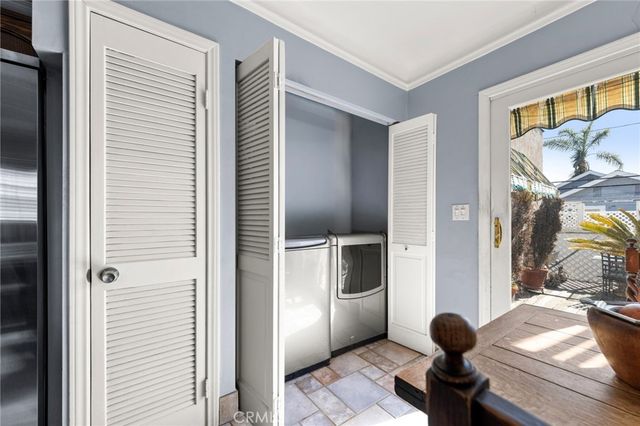 118 Roycroft Avenue, Long Beach, CA 90803