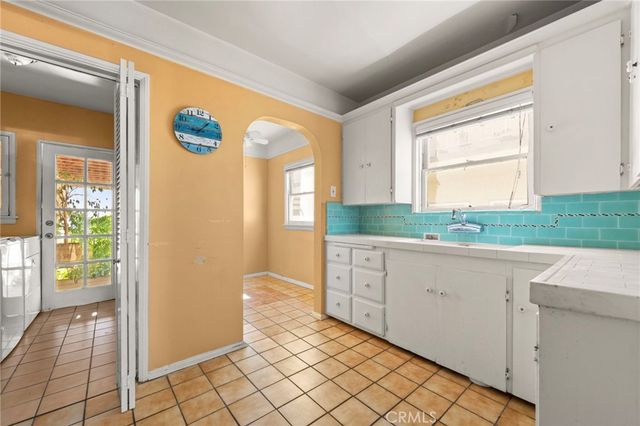 118 Roycroft Avenue, Long Beach, CA 90803