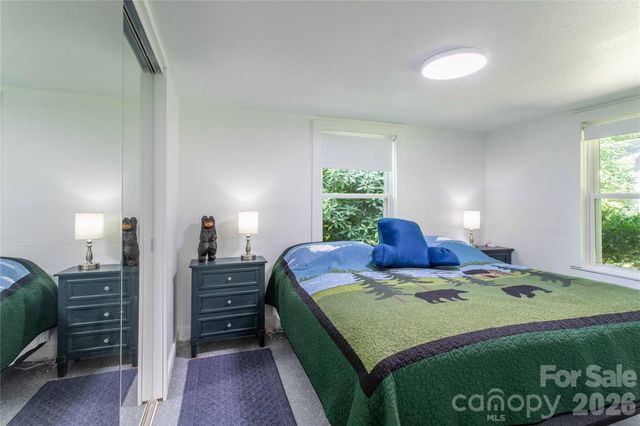 2603 Kim Miller Road, Lake Toxaway, NC 28747