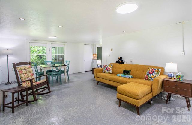 2603 Kim Miller Road, Lake Toxaway, NC 28747