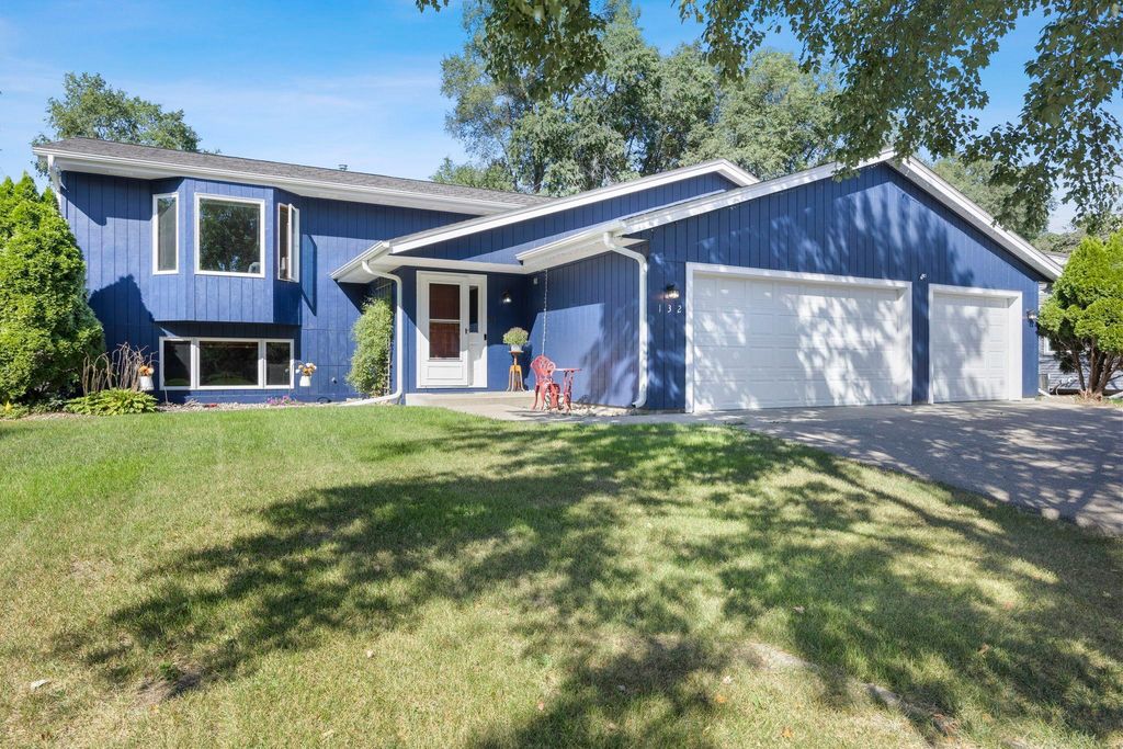 132 Stuart Drive, Jordan, MN 55352 — exterior