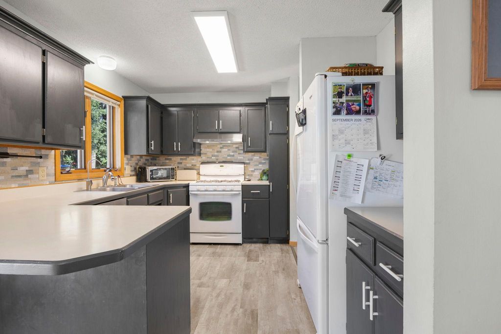 132 Stuart Drive, Jordan, MN 55352 — photo 5