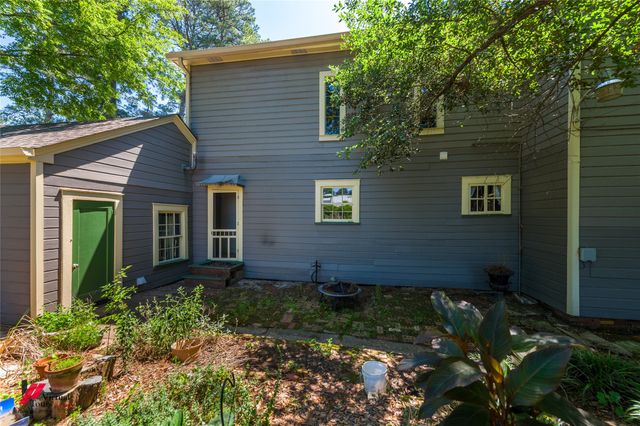 3920 Richmond Avenue, Shreveport, LA 71106