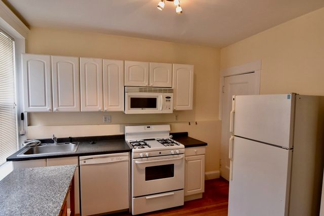 226 Jamaicaway 4, Boston, MA 02130