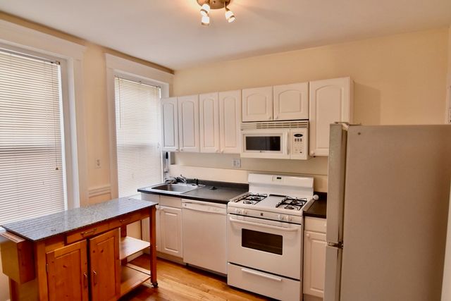 226 Jamaicaway 4, Boston, MA 02130
