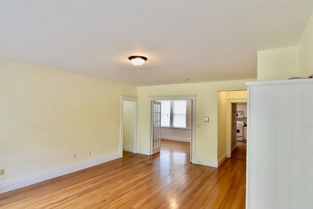226 Jamaicaway 4, Boston, MA 02130