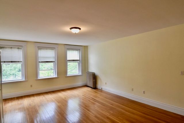 226 Jamaicaway 4, Boston, MA 02130