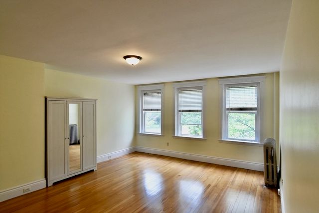 226 Jamaicaway 4, Boston, MA 02130