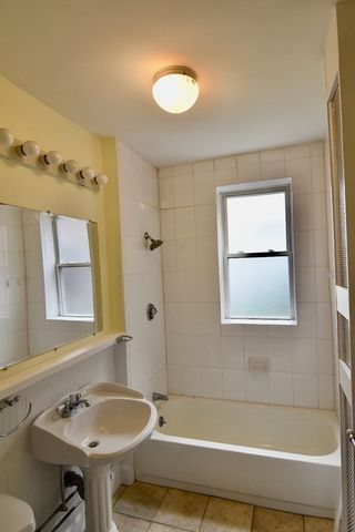 226 Jamaicaway 4, Boston, MA 02130