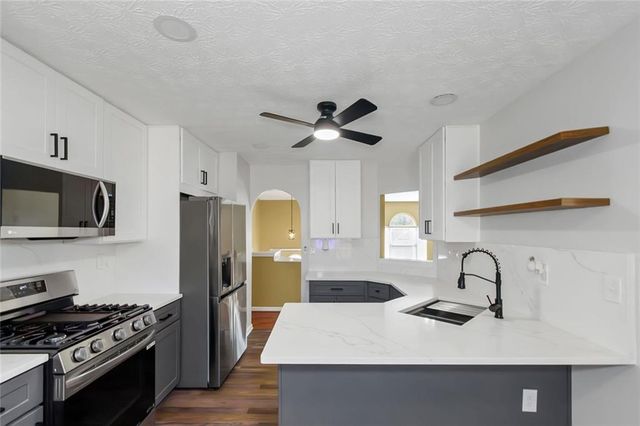 731 Bridgewood Court, Lithonia, GA 30058