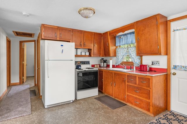 64 Uncle Percys Rd, Mashpee, MA 02649