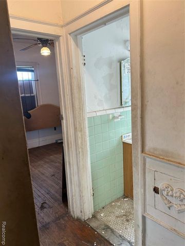 18862 Cardoni Street, Detroit, MI 48203