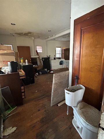 18862 Cardoni Street, Detroit, MI 48203