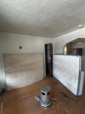 18862 Cardoni Street, Detroit, MI 48203