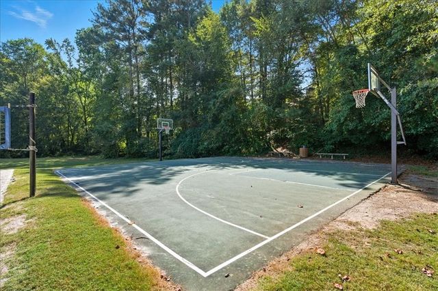 5428 Thornapple Lane NW, Acworth, GA 30101