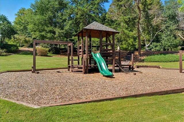 5428 Thornapple Lane NW, Acworth, GA 30101